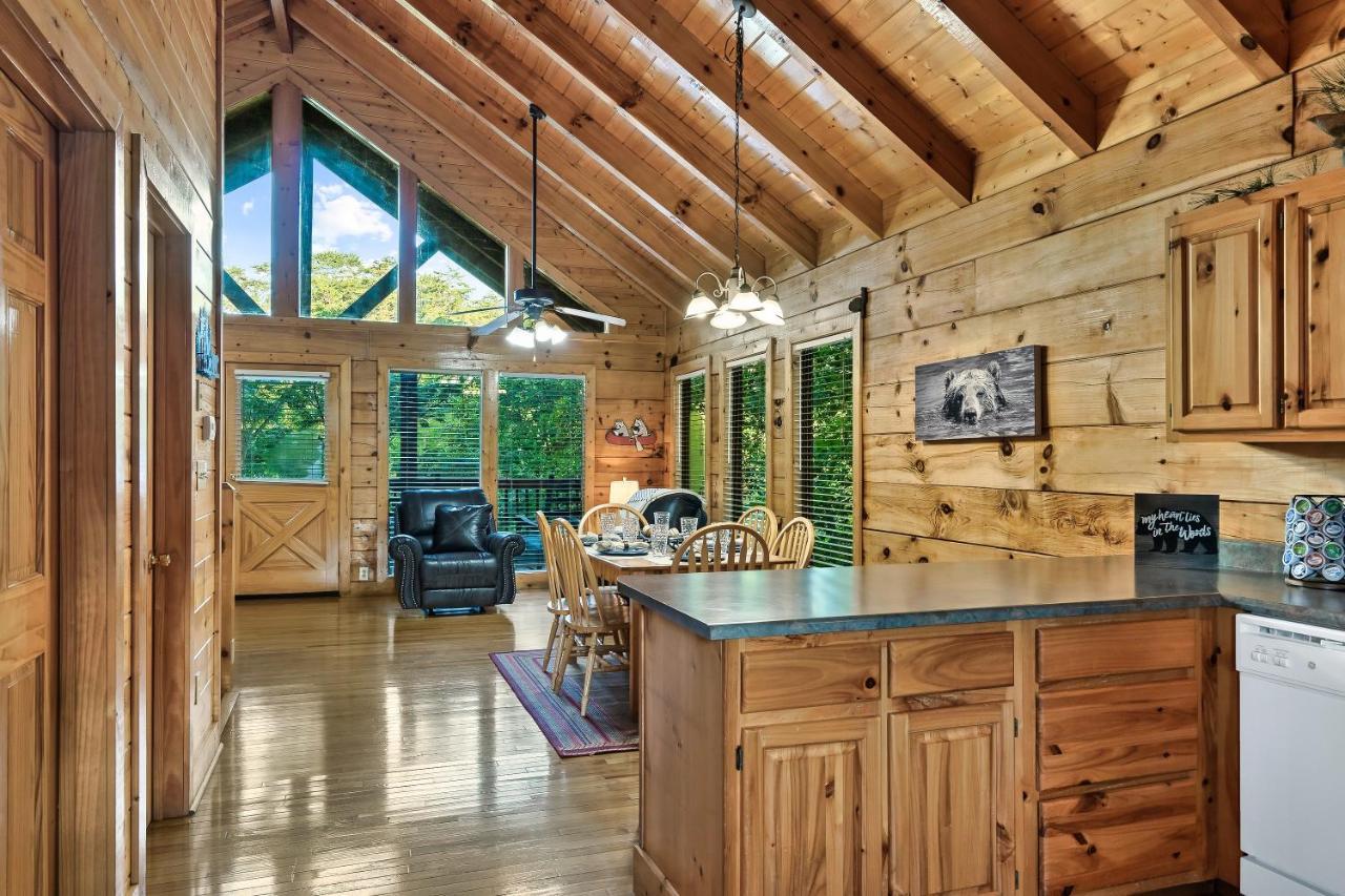 Cozy Log Cabin!! In Heart Of Pf & Close To The Smokies Pigeon Forge Exterior foto