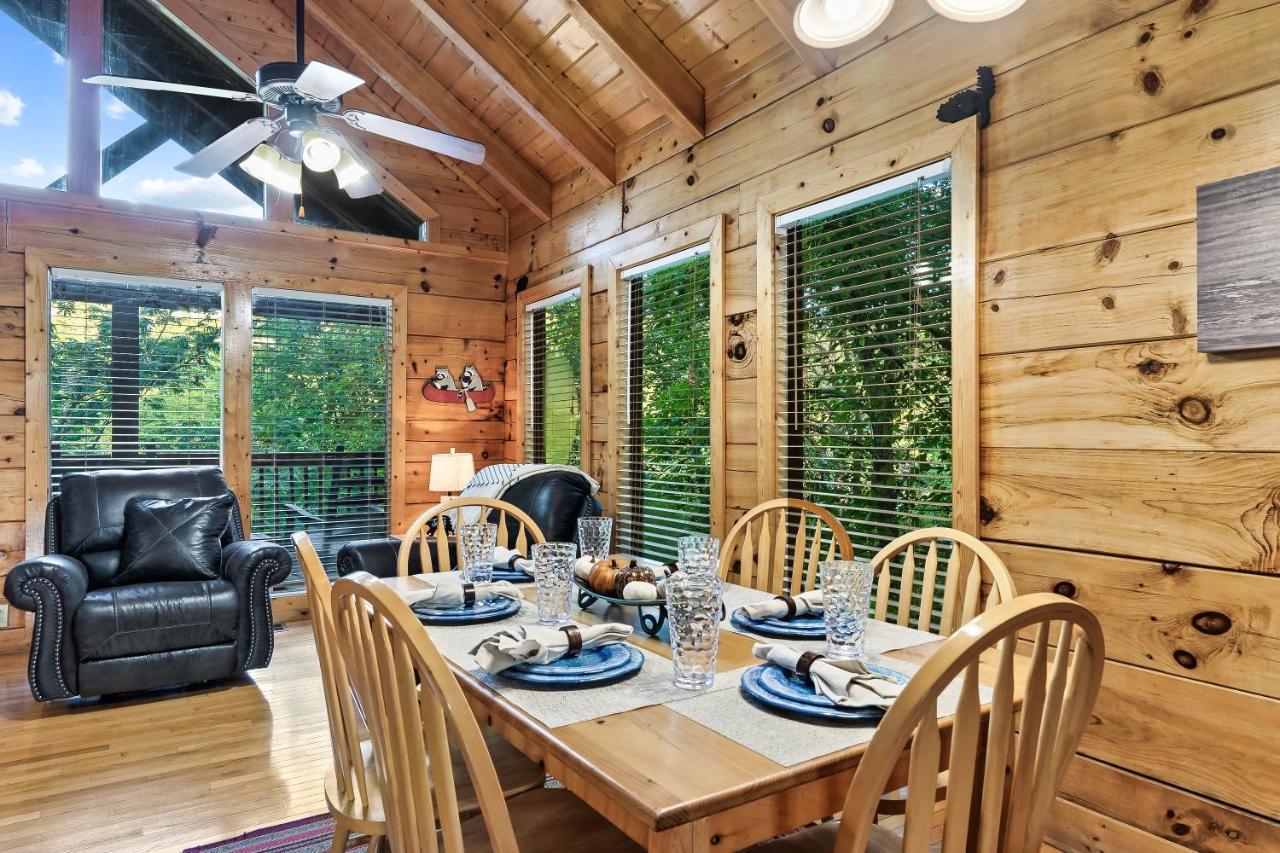 Cozy Log Cabin!! In Heart Of Pf & Close To The Smokies Pigeon Forge Exterior foto